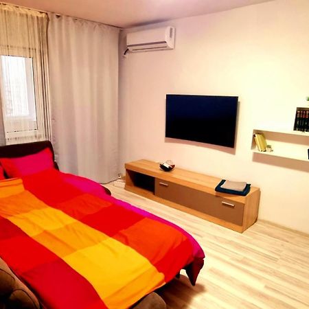 Ptm One Apartment Bucharest Exterior photo